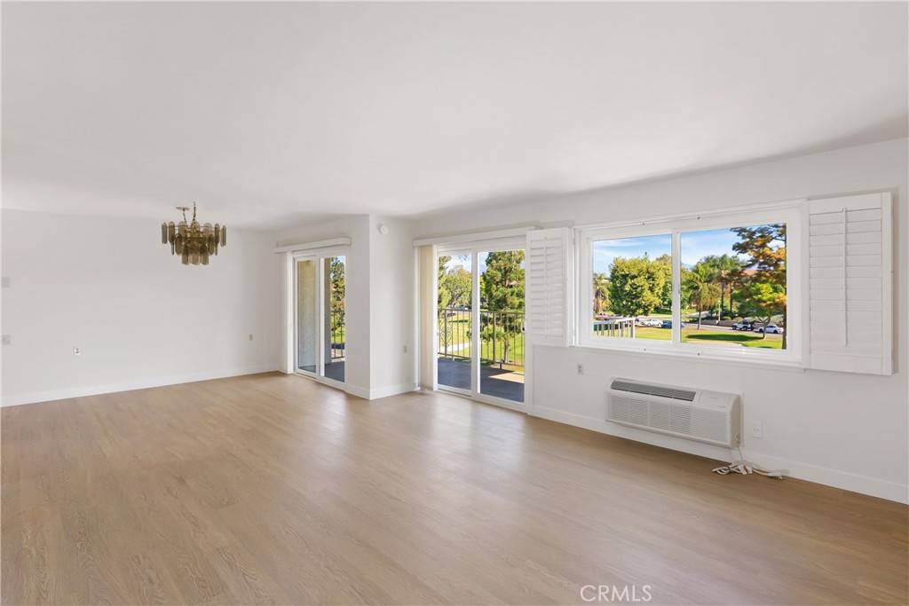 Laguna Woods, CA 92637,2386 Via Mariposa W #2B