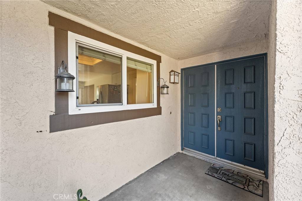 Lakewood, CA 90715,11702 Gloria CT