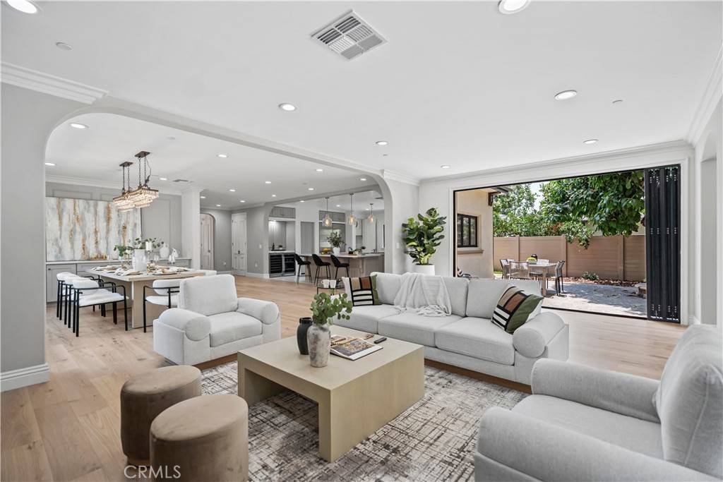 Arcadia, CA 91006,1935 S 6th AVE