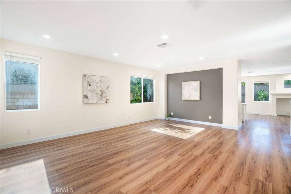 Ontario, CA 91761,149 E Saint Andrews ST