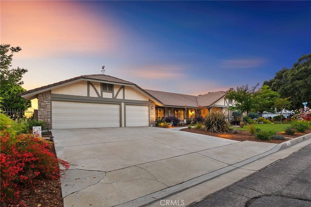 Glendora, CA 91741,323 N Hacienda AVE