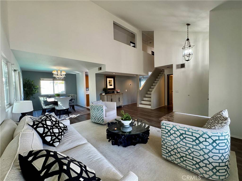 Pomona, CA 91766,21 N Slope LN