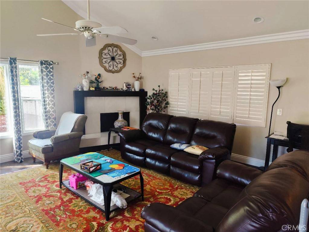 Fullerton, CA 92831,2073 Smokewood AVE