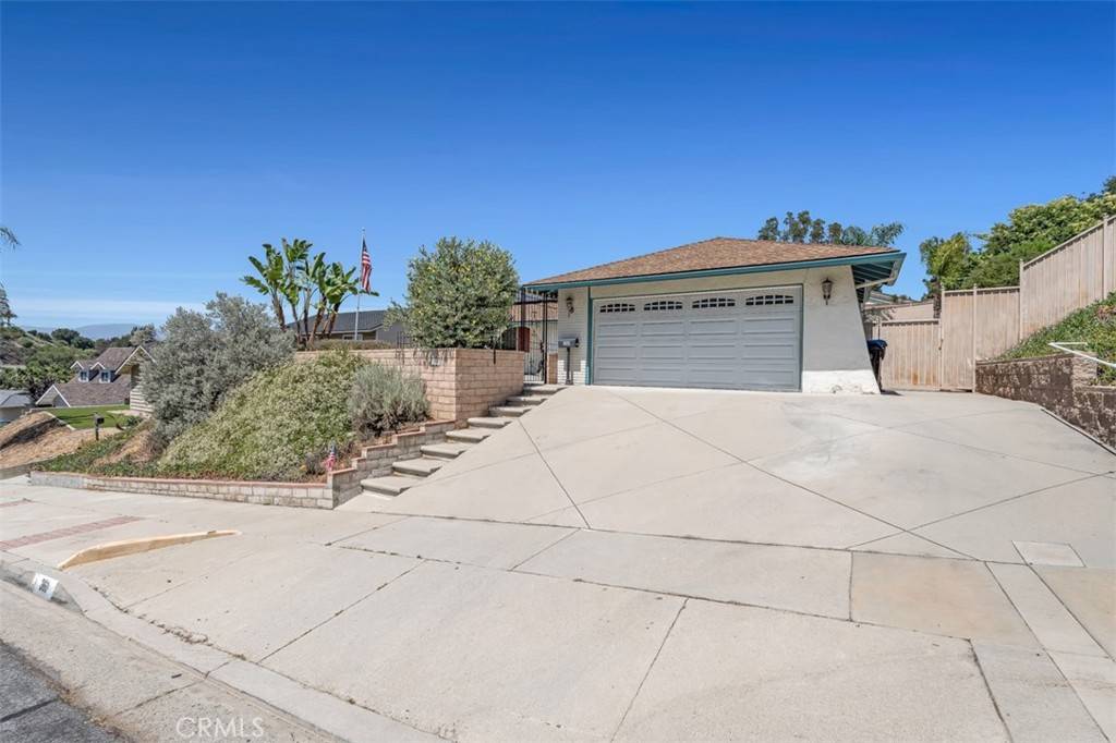 Diamond Bar, CA 91765,360 Carpio DR