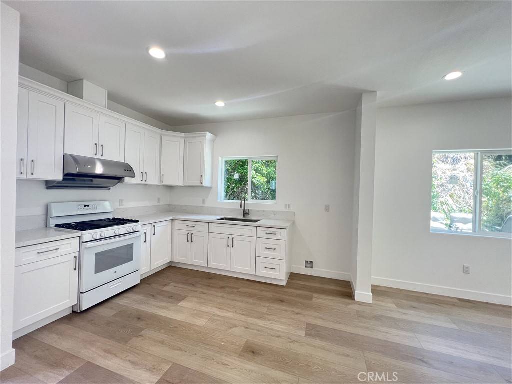 Diamond Bar, CA 91765,1210 Flintlock RD #2