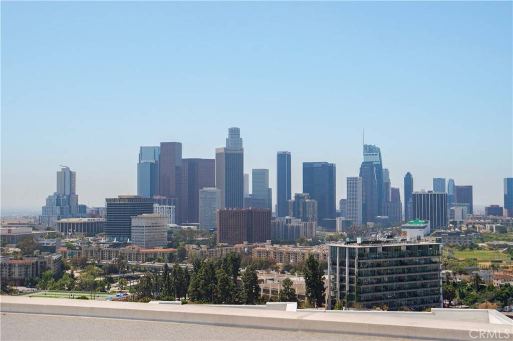 Los Angeles, CA 90012,1029 White Knoll DR