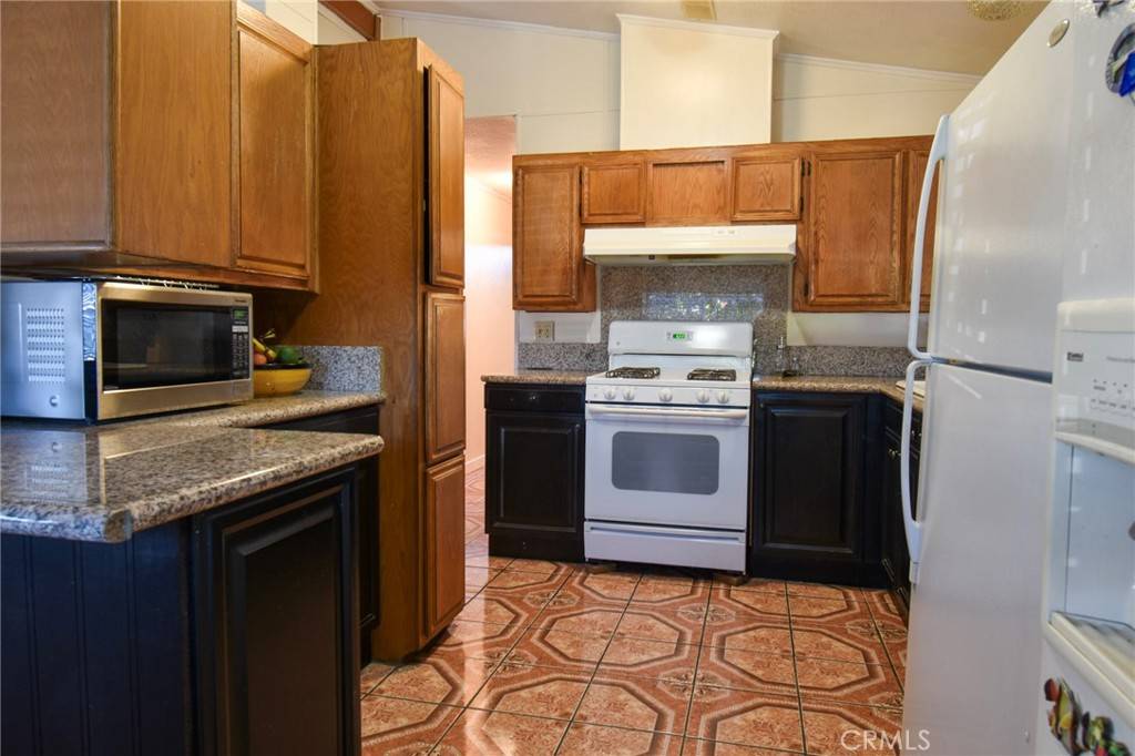 Pomona, CA 91766,3776 Hampton DR