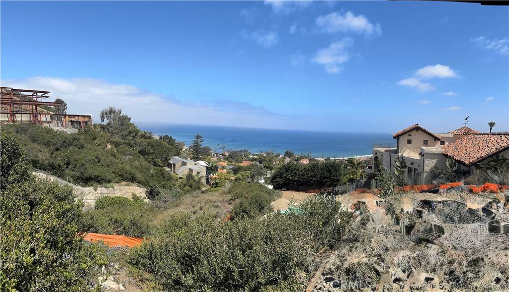 La Jolla, CA 92037,7530 Hillside DR