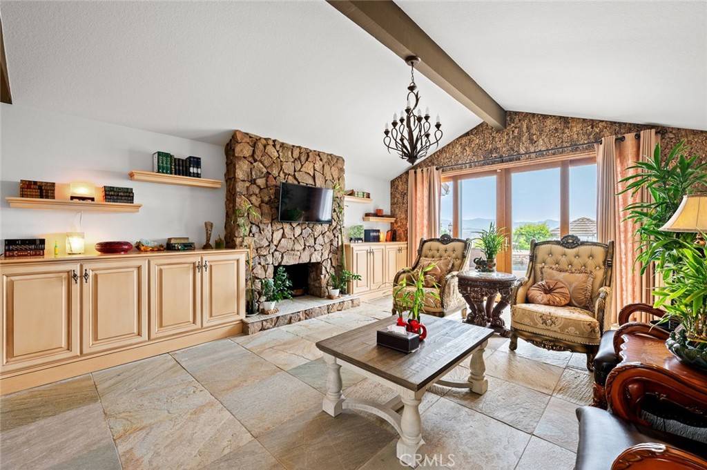 Yorba Linda, CA 92887,22410 Starwood DR