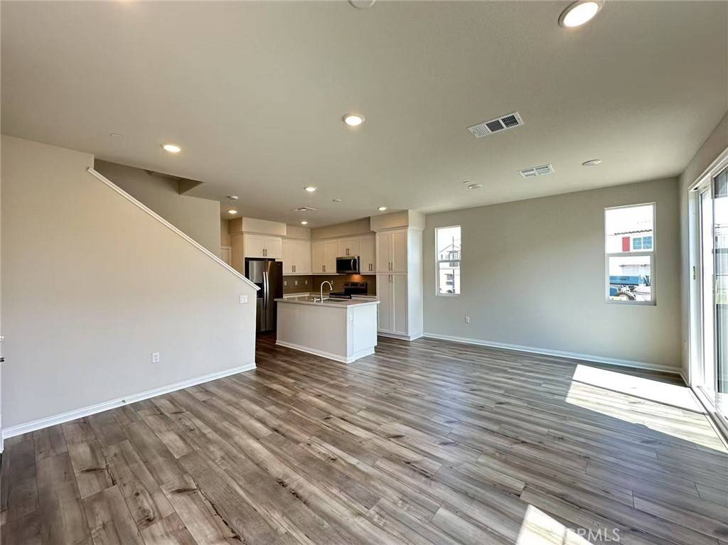Upland, CA 91786,401 Verna St