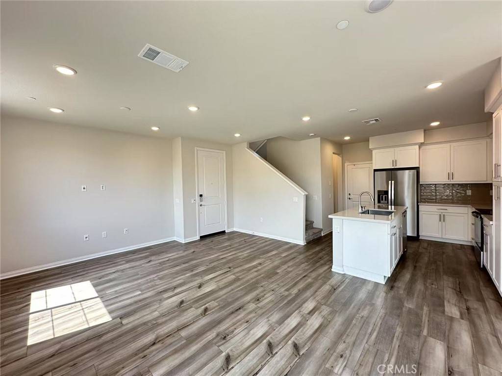 Upland, CA 91786,401 Verna St