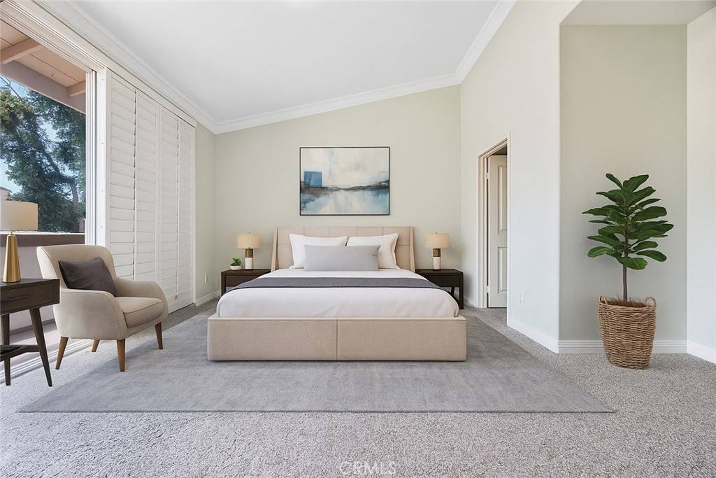 Irvine, CA 92606,2702 Ladrillo Aisle #45