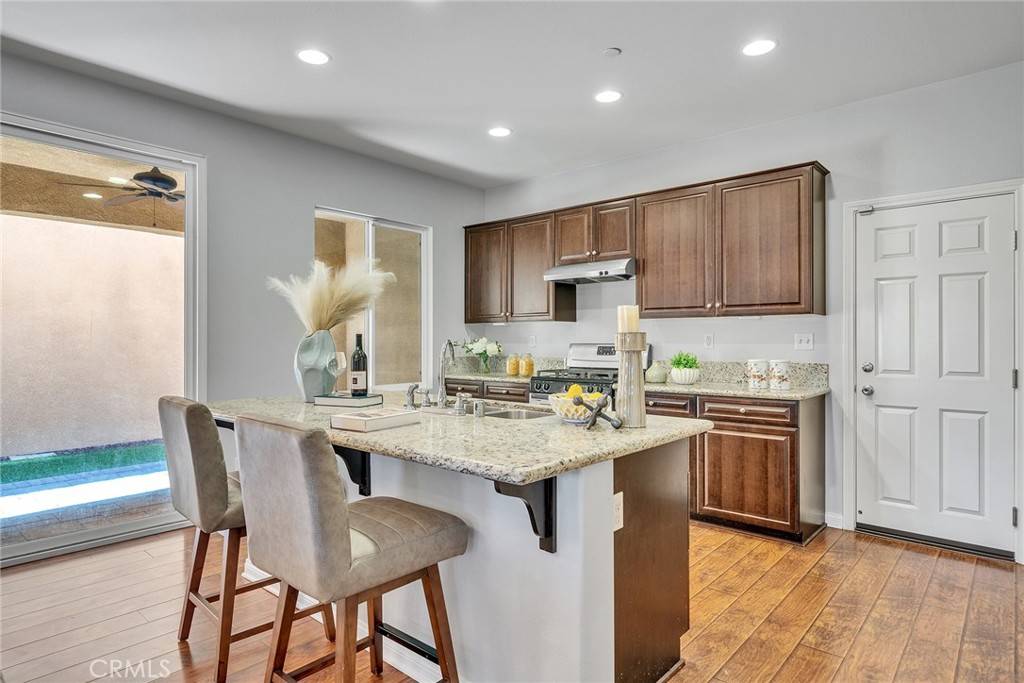 Eastvale, CA 92880,7265 Enclave DR