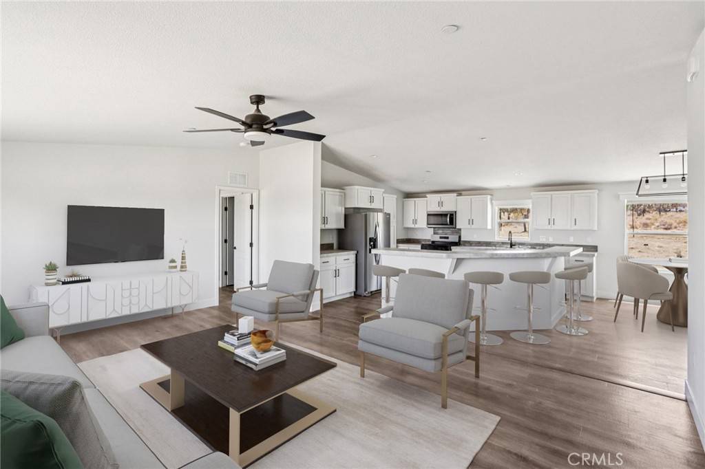 Pinon Hills, CA 92372,537 Calaveras RD