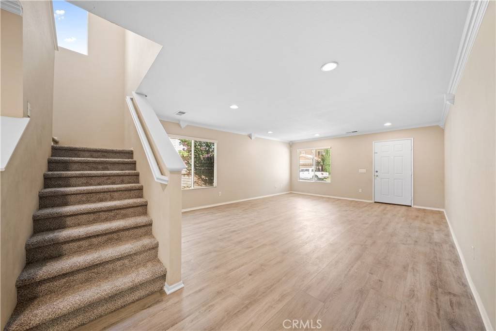 Lake Elsinore, CA 92532,32057 Meadow Wood LN