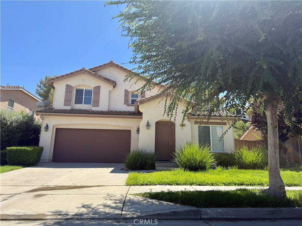 Lake Elsinore, CA 92532,32057 Meadow Wood LN