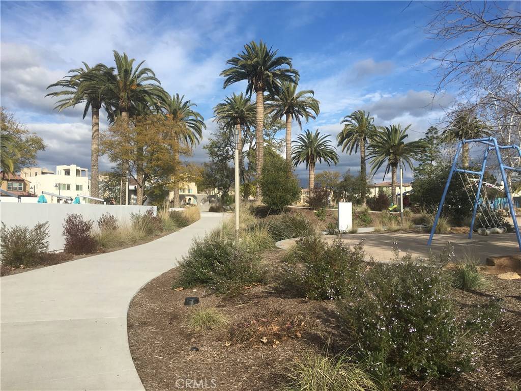 Irvine, CA 92618,125 Stellar
