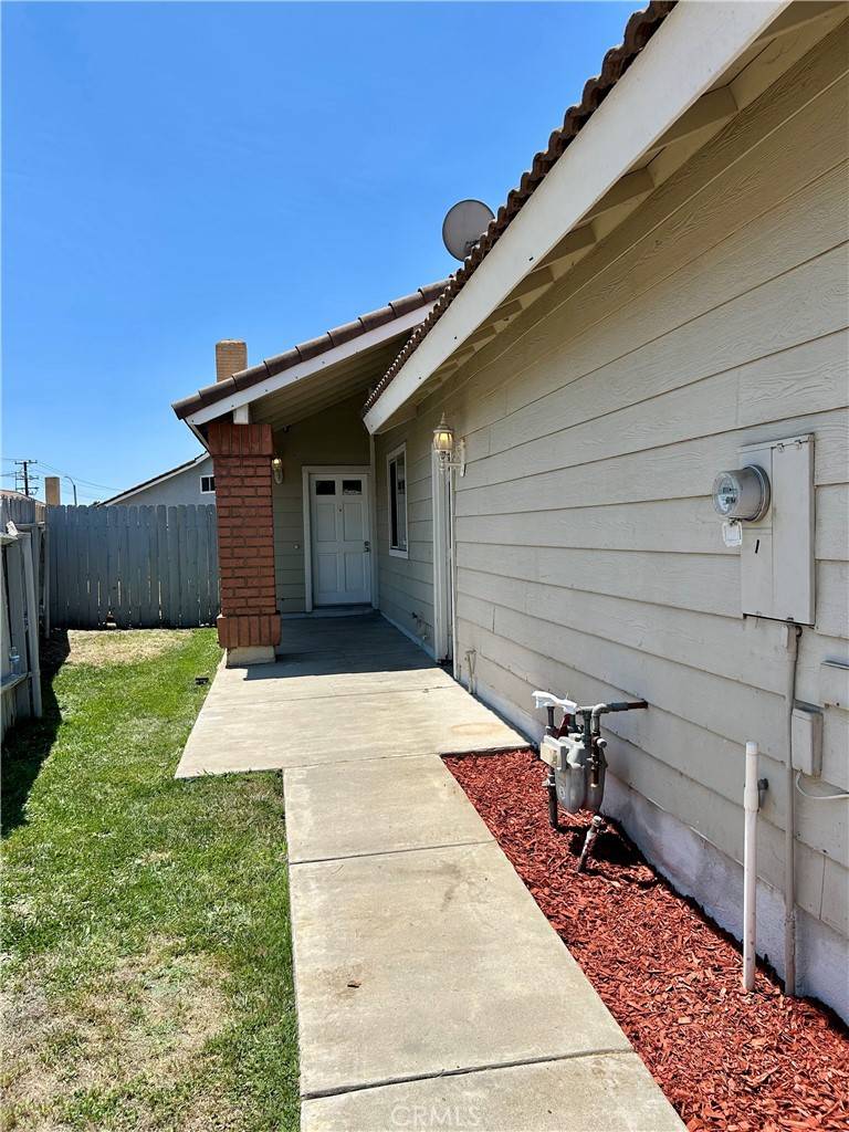 Moreno Valley, CA 92551,24469 Tyann CT