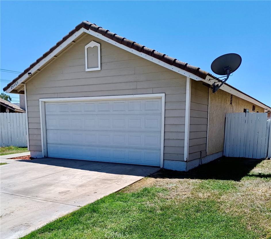Moreno Valley, CA 92551,24469 Tyann CT