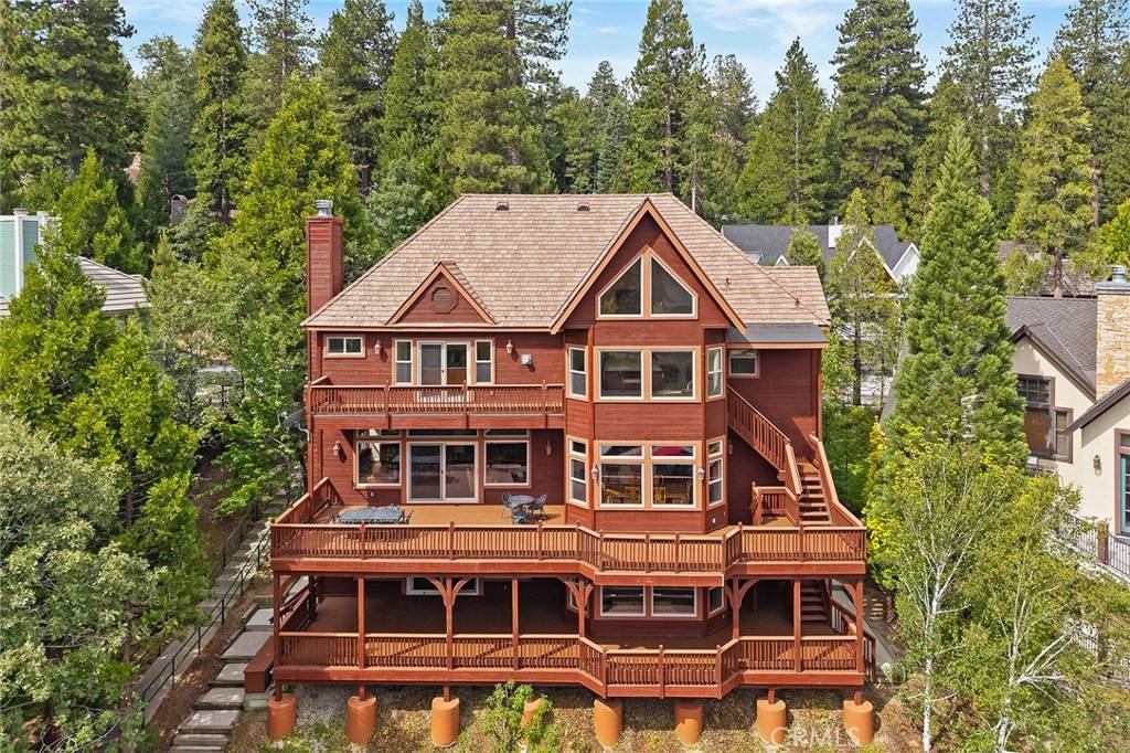 Lake Arrowhead, CA 92352,27581 Meadow Bay DR