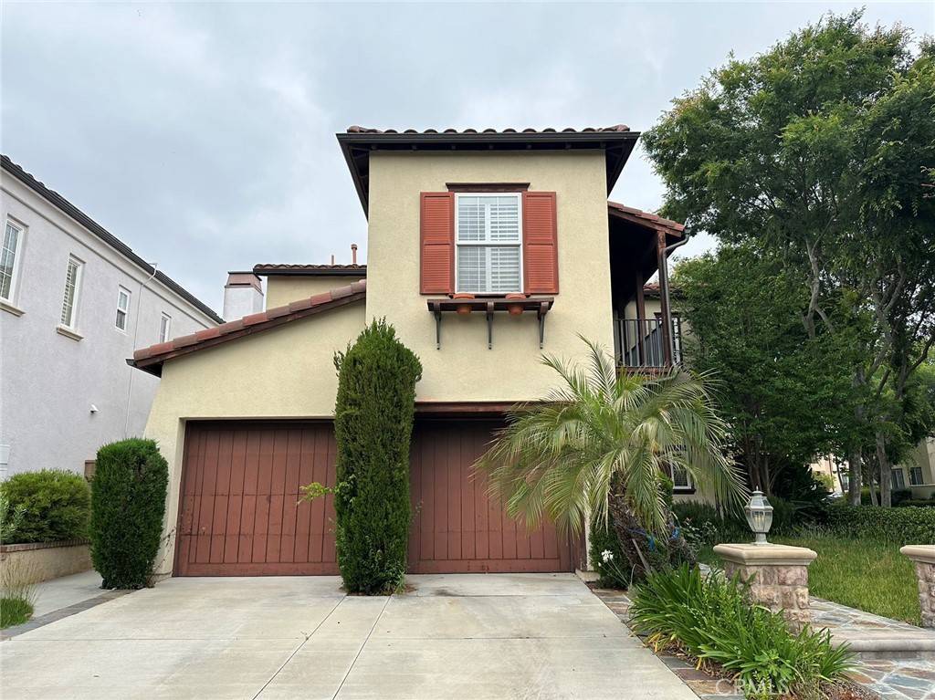 Irvine, CA 92620,33 Grape Arbor