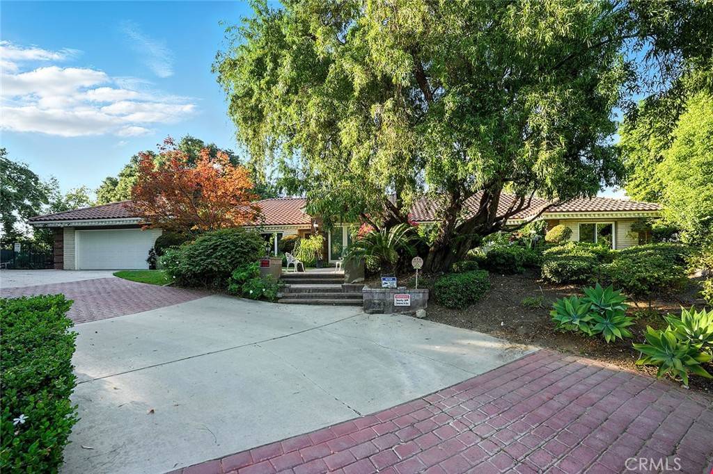 Covina, CA 91724,2538 Cameron AVE