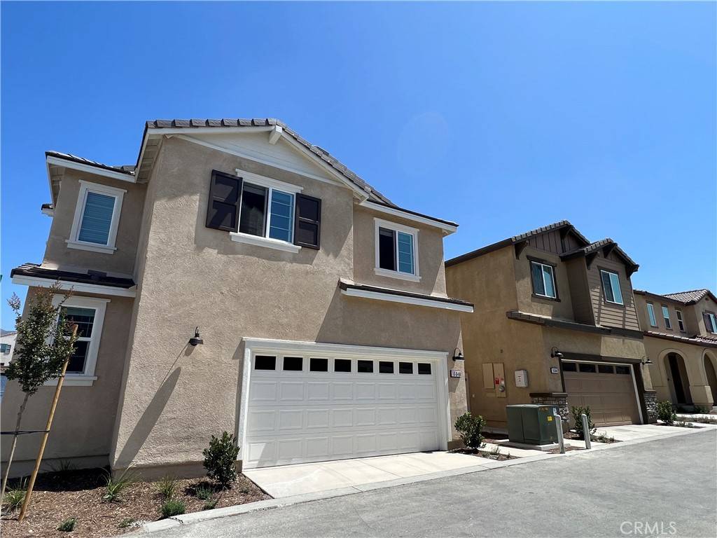 Fontana, CA 92336,16040 Olivas LN