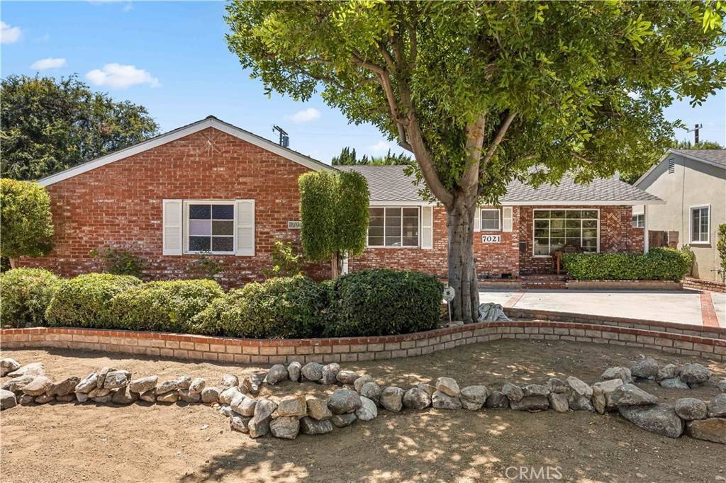 Lake Balboa, CA 91406,7021 Shoshone AVE