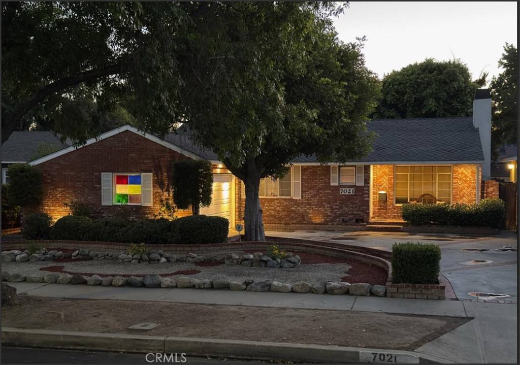 Lake Balboa, CA 91406,7021 Shoshone AVE