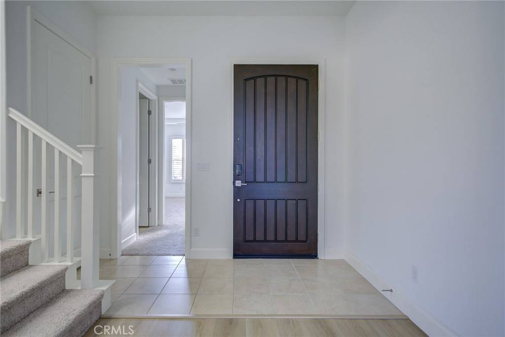 Irvine, CA 92620,56 Runner