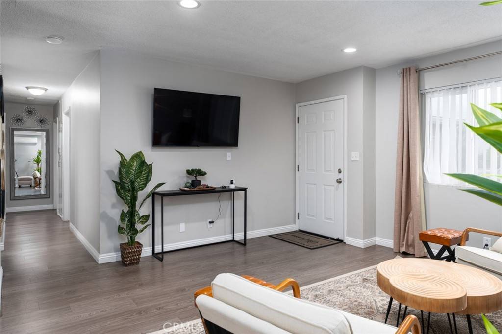 Riverside, CA 92501,716 N Orange ST