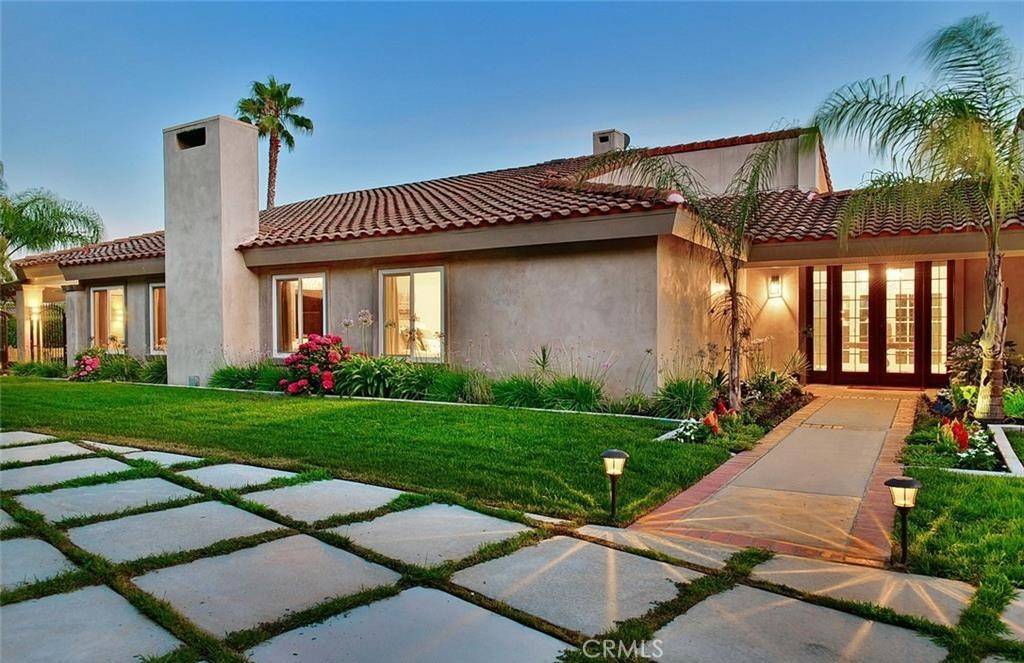 Glendora, CA 91741,940 N Silent Ranch DR