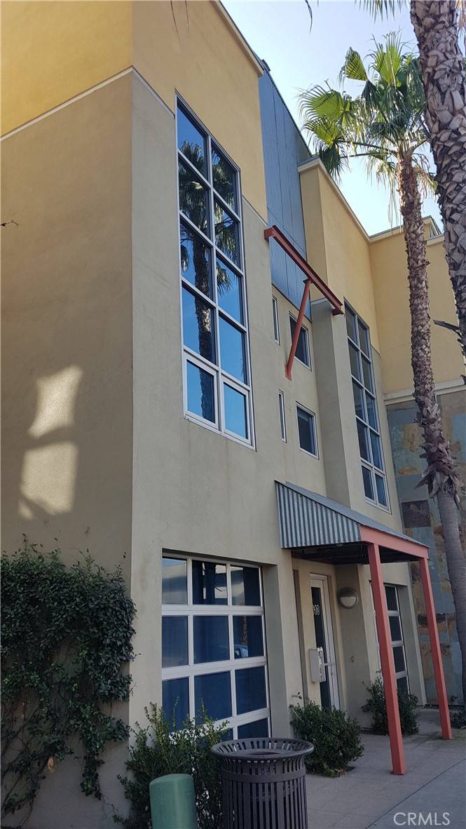 Santa Ana, CA 92701,912 E Santa Ana BLVD