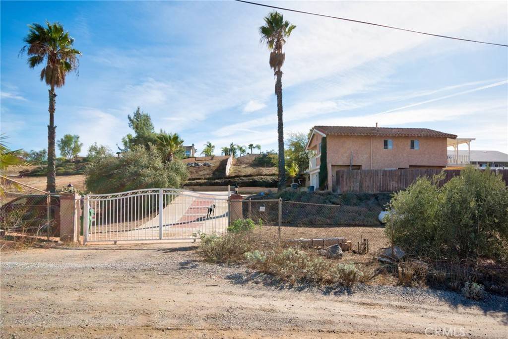 Riverside, CA 92503,12285 Road Runner