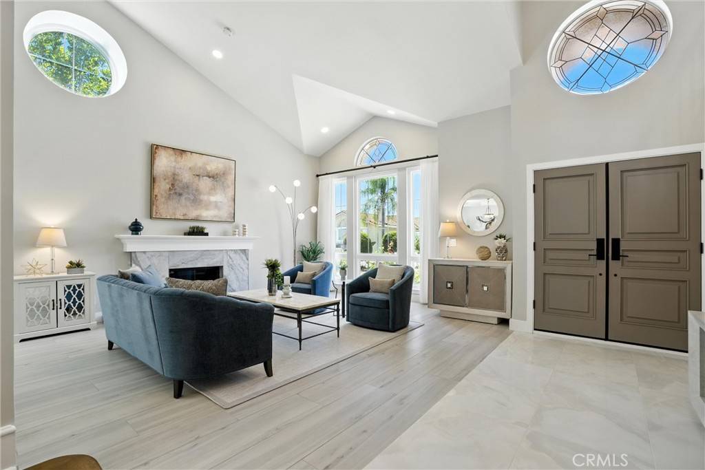 Yorba Linda, CA 92887,20455 Via Canarias