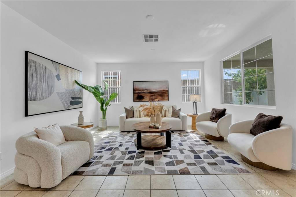 Ontario, CA 91762,2957 S Via Belamaria