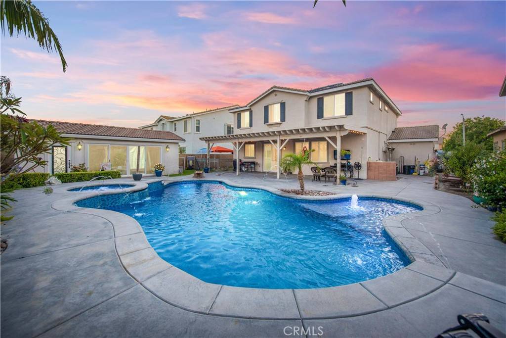 Eastvale, CA 92880,6674 Ashford Mill CT