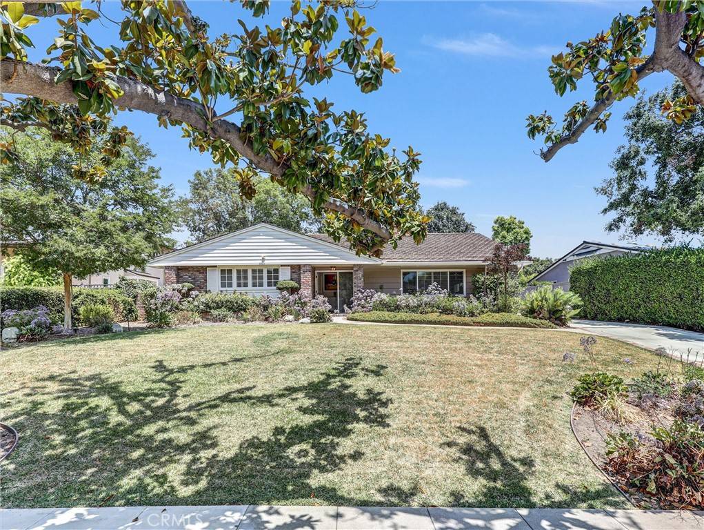 San Marino, CA 91108,1482 Bedford RD