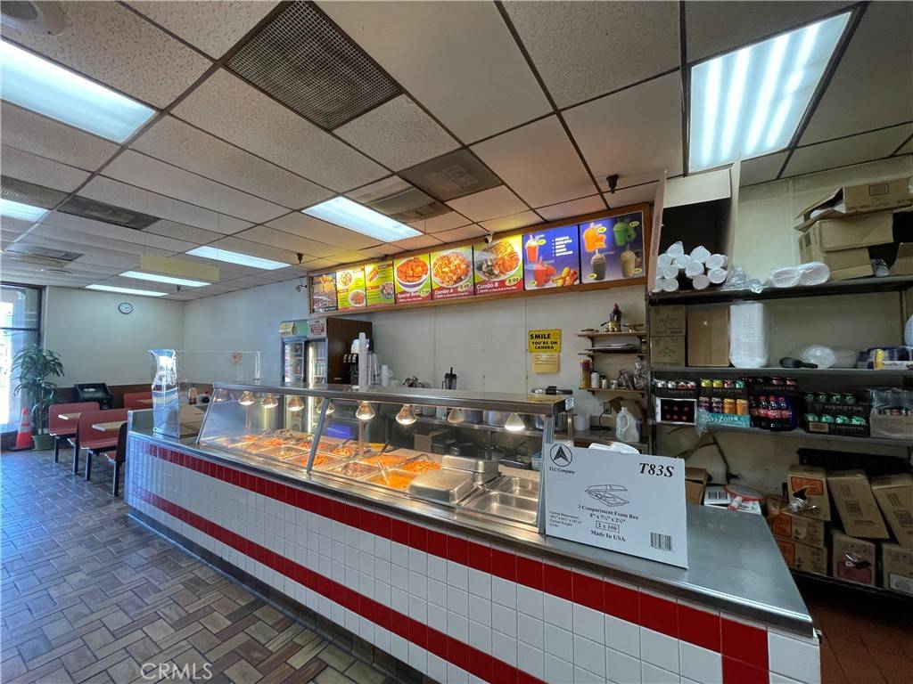 Los Angeles, CA 90062,4032 S Western AVE