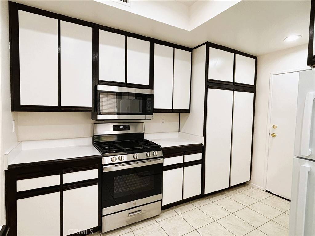 Corona, CA 92882,3100 Puesta Del Sol CT #103