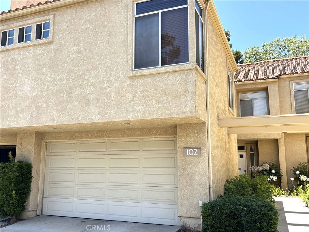 Corona, CA 92882,3190 Castelar CT #102
