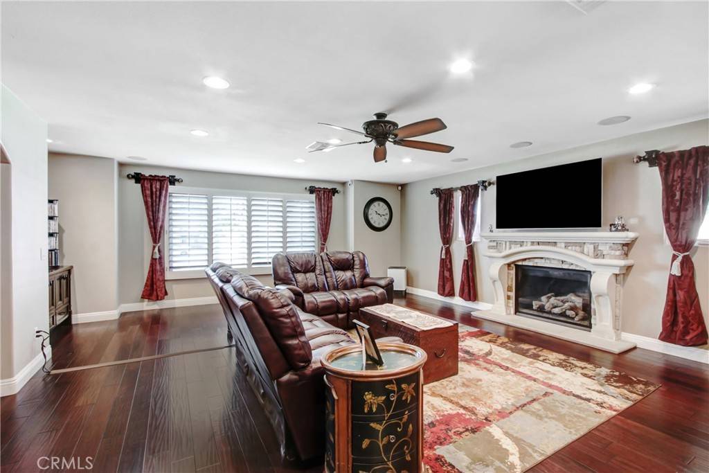 Upland, CA 91786,533 Woodhaven CT