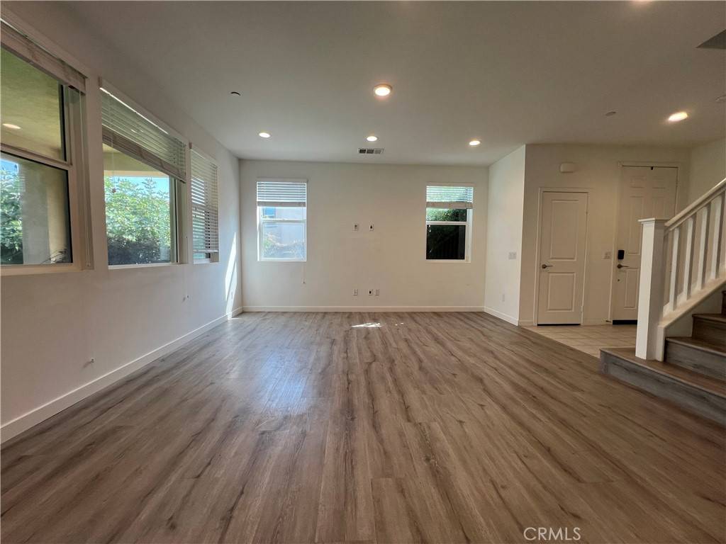Ontario, CA 91762,4917 S Avocado TRL