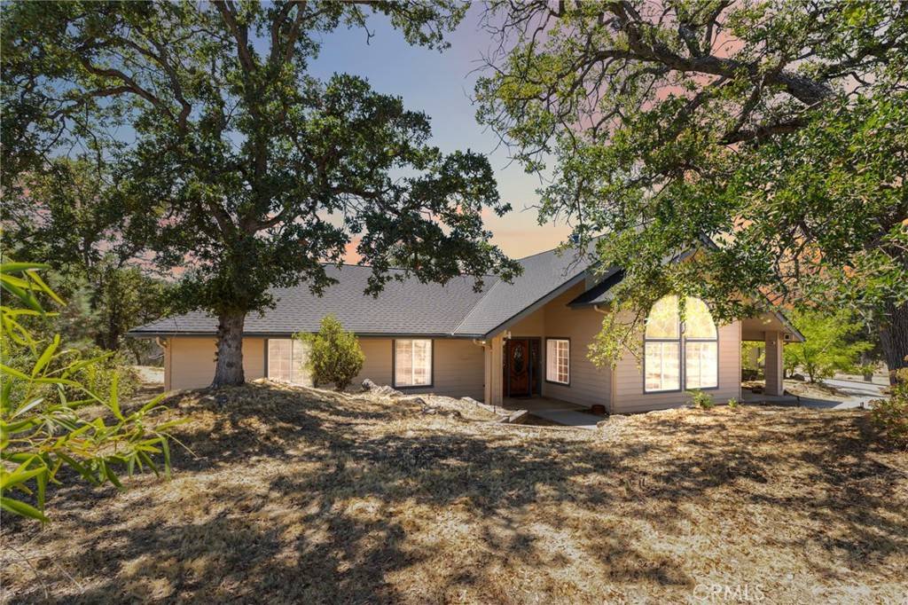Coarsegold, CA 93614,30270 Corral DR