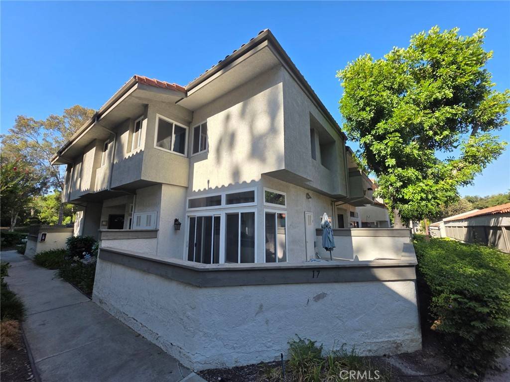 Pomona, CA 91766,17 Blackbird LN