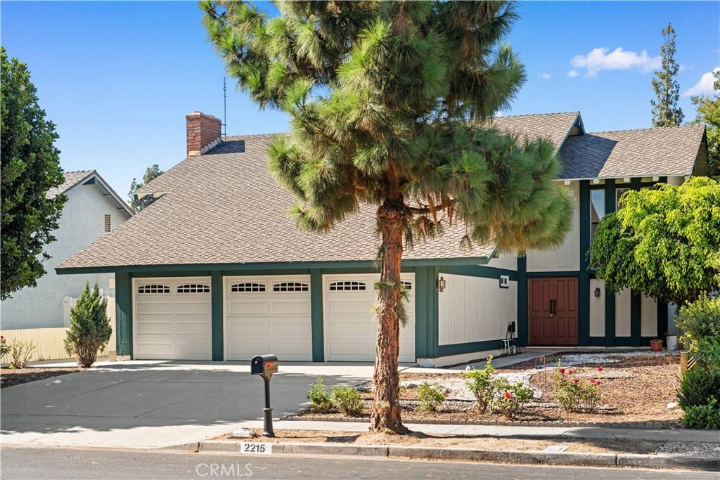 Fullerton, CA 92831,2215 Old Creek LN