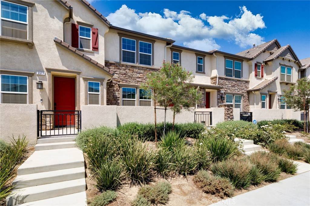 Ontario, CA 91761,3979 E Huntington ST