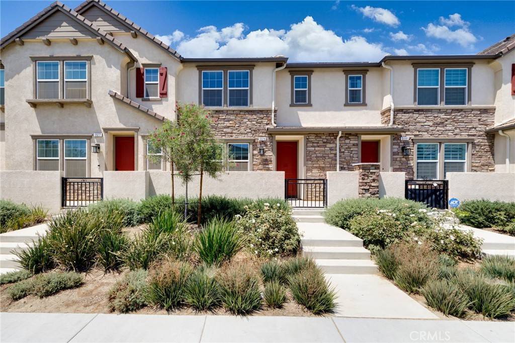 Ontario, CA 91761,3979 E Huntington ST