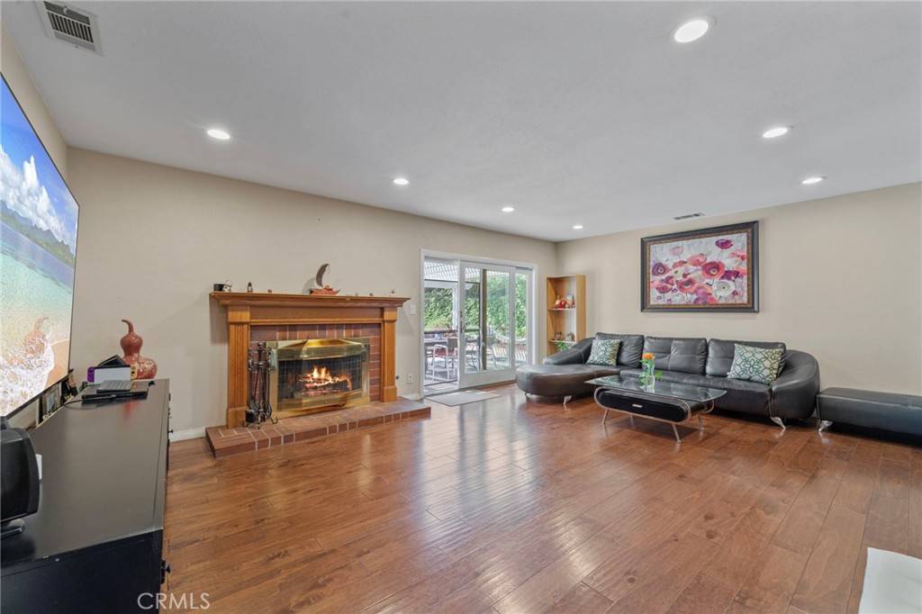 Diamond Bar, CA 91765,23710 Prospect Valley DR