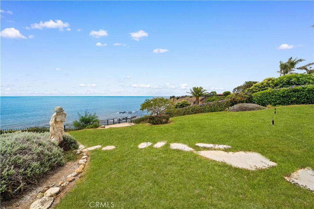 Rancho Palos Verdes, CA 90275,53 Marguerite DR